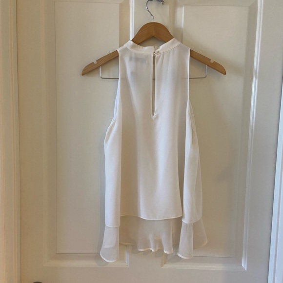 Elizabeth and James Sz Medium Women White Sleeveless Blouse w/ Ruffles 100% Silk - Picture 4 of 9